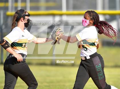 Thumbnail 3 in Enloe @ Southeast Raleigh photogallery.