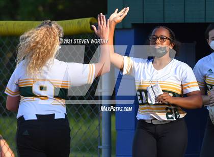 Thumbnail 3 in Enloe @ Southeast Raleigh photogallery.