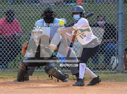 Thumbnail 3 in Enloe @ Southeast Raleigh photogallery.