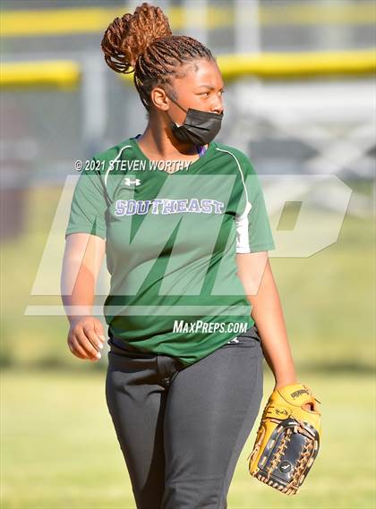 Thumbnail 3 in Enloe @ Southeast Raleigh photogallery.