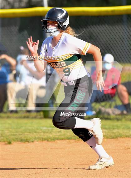Thumbnail 1 in Enloe @ Southeast Raleigh photogallery.