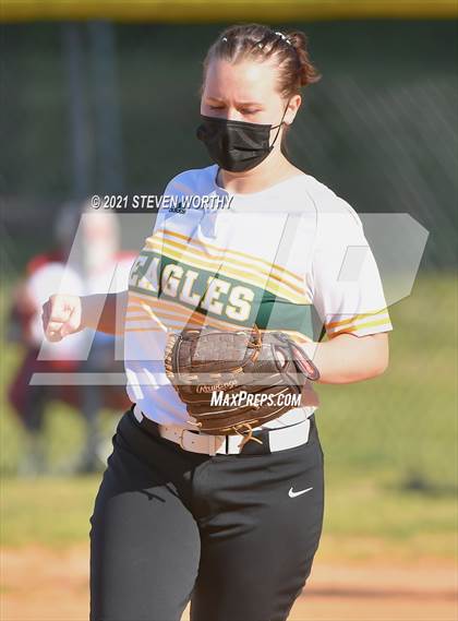 Thumbnail 3 in Enloe @ Southeast Raleigh photogallery.