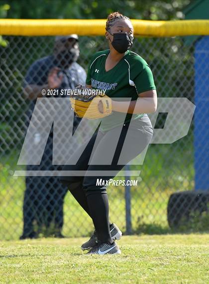 Thumbnail 3 in Enloe @ Southeast Raleigh photogallery.