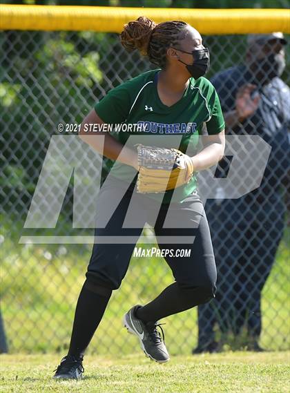 Thumbnail 1 in Enloe @ Southeast Raleigh photogallery.