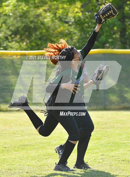 Thumbnail 2 in Enloe @ Southeast Raleigh photogallery.
