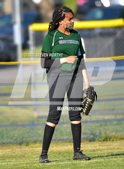 Thumbnail 2 in Enloe @ Southeast Raleigh photogallery.