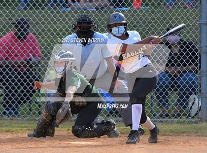 Thumbnail 2 in Enloe @ Southeast Raleigh photogallery.
