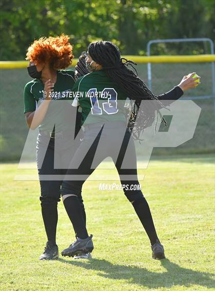 Thumbnail 3 in Enloe @ Southeast Raleigh photogallery.