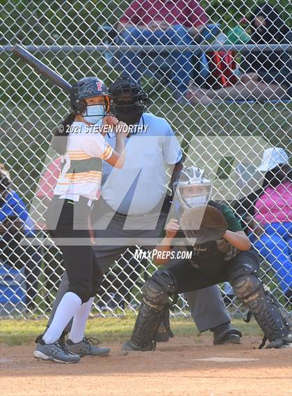 Thumbnail 2 in Enloe @ Southeast Raleigh photogallery.
