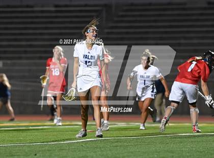Thumbnail 2 in Valor Christian vs. Regis Jesuit (CHSAA 5A Semi-Final) photogallery.