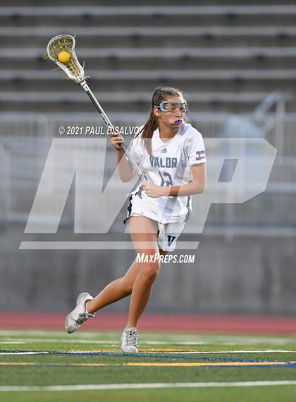 Thumbnail 2 in Valor Christian vs. Regis Jesuit (CHSAA 5A Semi-Final) photogallery.
