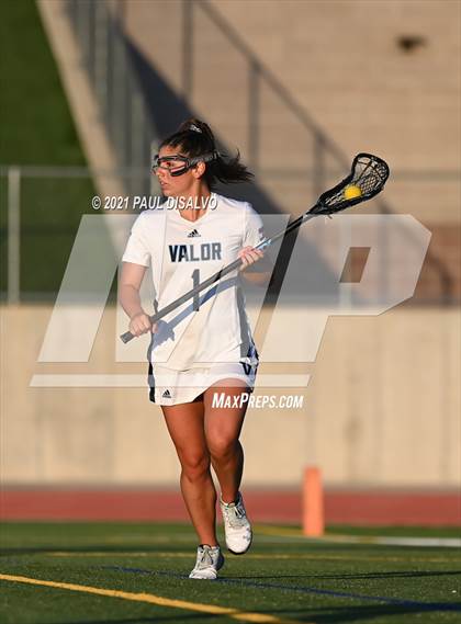 Thumbnail 3 in Valor Christian vs. Regis Jesuit (CHSAA 5A Semi-Final) photogallery.