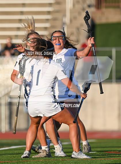 Thumbnail 3 in Valor Christian vs. Regis Jesuit (CHSAA 5A Semi-Final) photogallery.