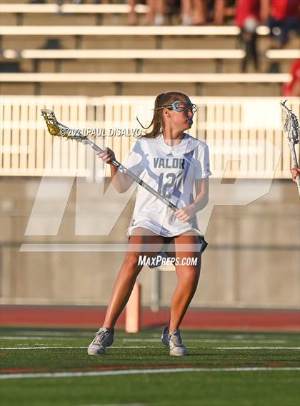 Thumbnail 3 in Valor Christian vs. Regis Jesuit (CHSAA 5A Semi-Final) photogallery.