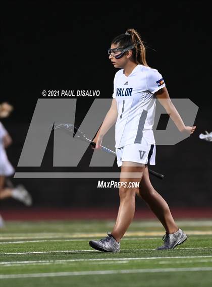 Thumbnail 2 in Valor Christian vs. Regis Jesuit (CHSAA 5A Semi-Final) photogallery.