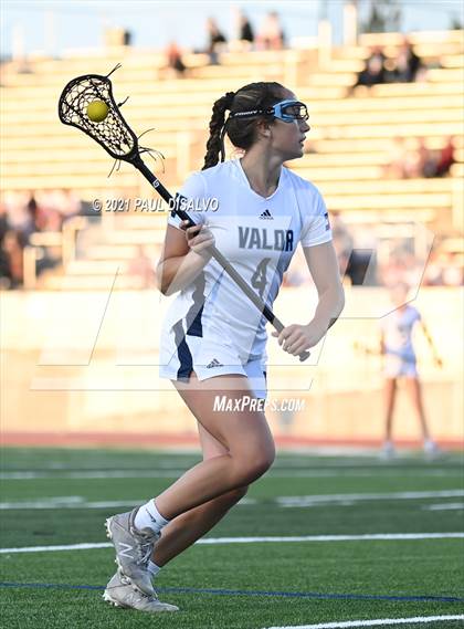 Thumbnail 1 in Valor Christian vs. Regis Jesuit (CHSAA 5A Semi-Final) photogallery.