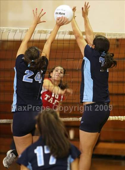 Thumbnail 1 in Sylmar @ Taft photogallery.