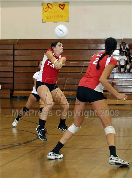 Thumbnail 2 in Sylmar @ Taft photogallery.