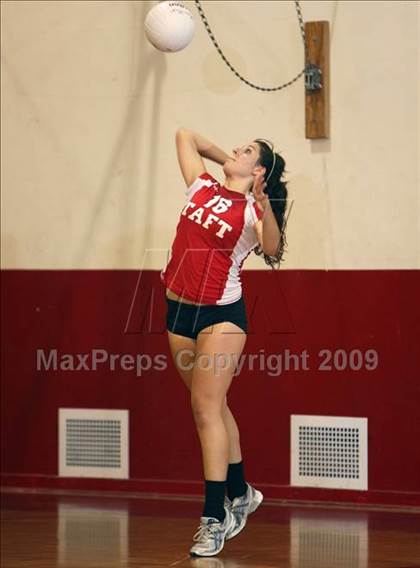 Thumbnail 2 in Sylmar @ Taft photogallery.