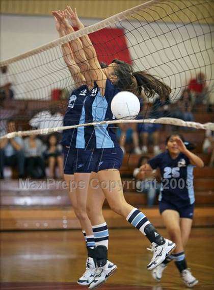 Thumbnail 3 in Sylmar @ Taft photogallery.