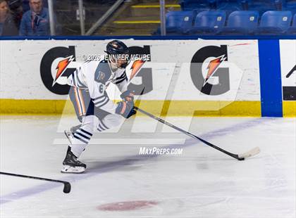 Thumbnail 2 in Powers Catholic vs  University of Detroit Jesuit (MHSAA Division 2 State Semifinal) photogallery.
