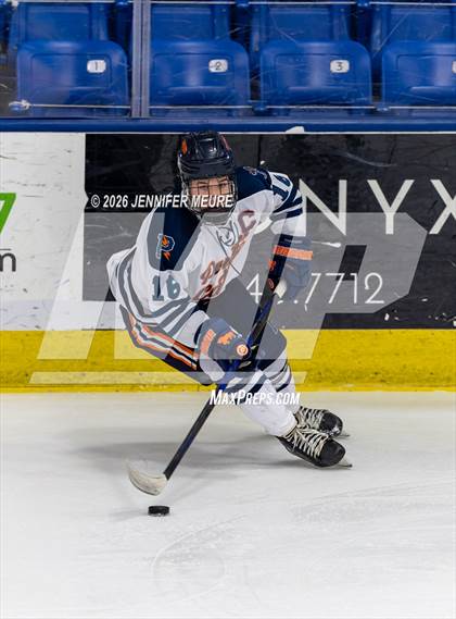 Thumbnail 3 in Powers Catholic vs  University of Detroit Jesuit (MHSAA Division 2 State Semifinal) photogallery.