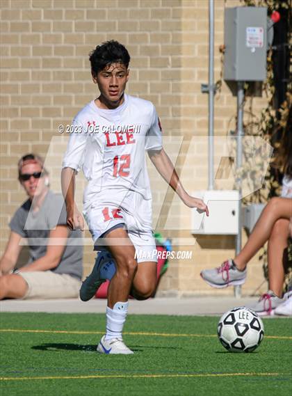 Thumbnail 1 in Lee vs Franklin (Alamo Heights Invitational) photogallery.