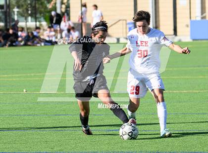 Thumbnail 3 in Lee vs Franklin (Alamo Heights Invitational) photogallery.