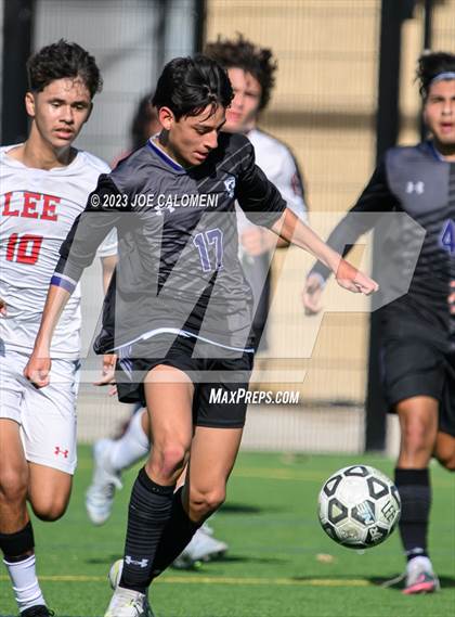 Thumbnail 1 in Lee vs Franklin (Alamo Heights Invitational) photogallery.