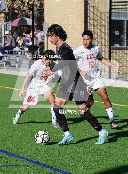 Thumbnail 1 in Lee vs Franklin (Alamo Heights Invitational) photogallery.