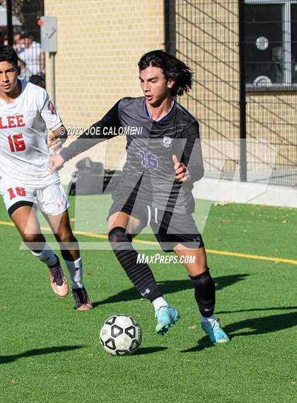 Thumbnail 2 in Lee vs Franklin (Alamo Heights Invitational) photogallery.
