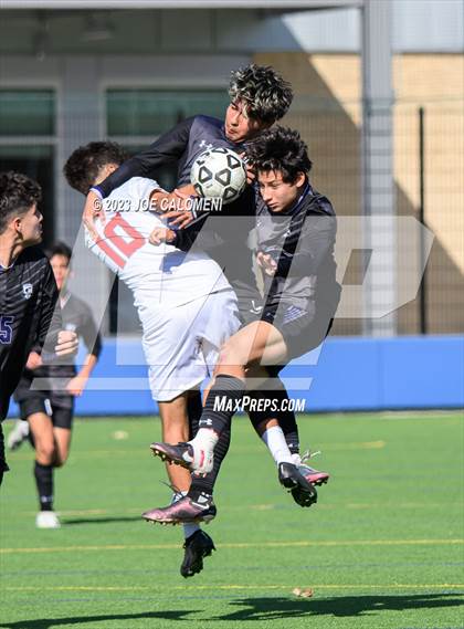 Thumbnail 1 in Lee vs Franklin (Alamo Heights Invitational) photogallery.
