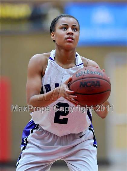 Thumbnail 3 in St. Francis vs. Sacramento (Common Good Classic) photogallery.
