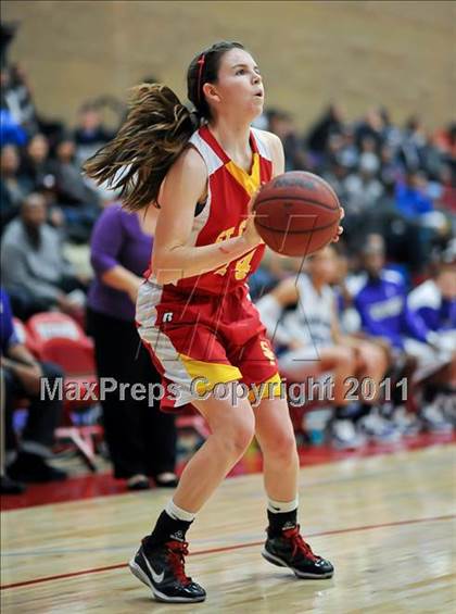 Thumbnail 1 in St. Francis vs. Sacramento (Common Good Classic) photogallery.