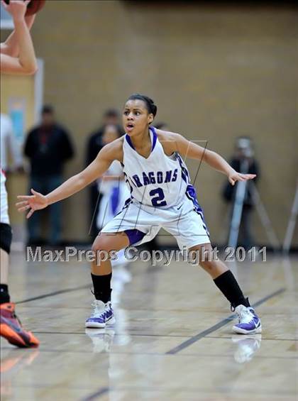 Thumbnail 2 in St. Francis vs. Sacramento (Common Good Classic) photogallery.