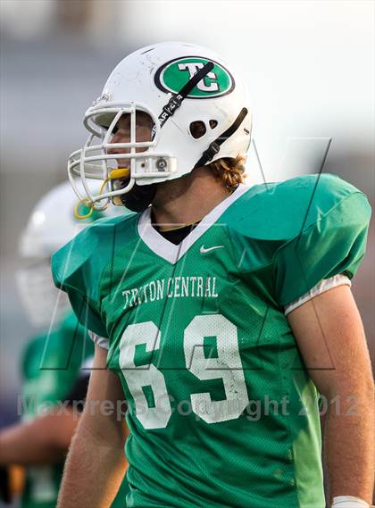 Thumbnail 3 in Lapel @ Triton Central photogallery.