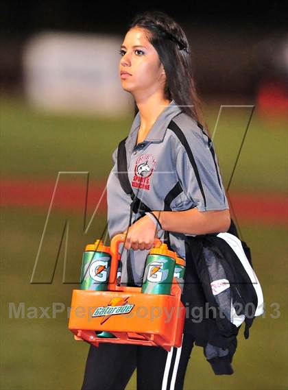 Thumbnail 1 in Centennial vs. Long Beach Poly photogallery.