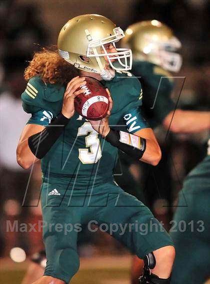 Thumbnail 2 in Centennial vs. Long Beach Poly photogallery.
