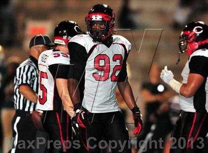 Thumbnail 2 in Centennial vs. Long Beach Poly photogallery.