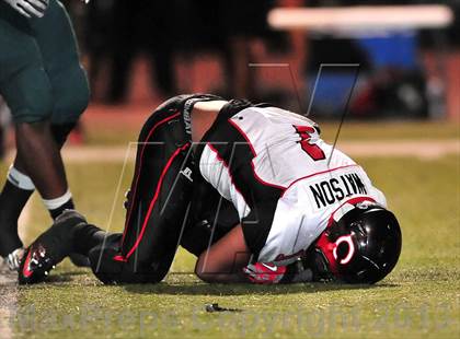Thumbnail 2 in Centennial vs. Long Beach Poly photogallery.