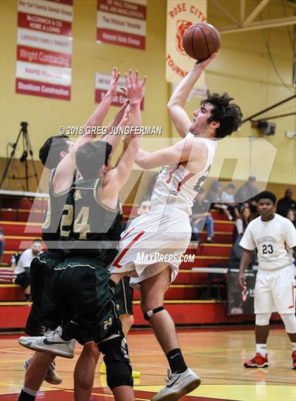Thumbnail 3 in Rancho Cotate vs. Maria Carrillo (Rose City Tournament) photogallery.
