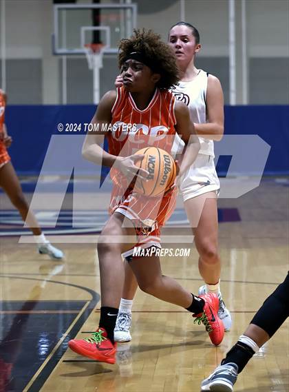 Thumbnail 1 in Oak City Prep @ Providence Day photogallery.
