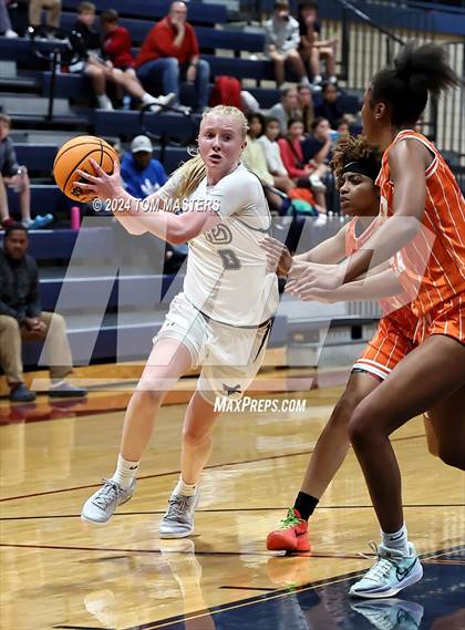 Thumbnail 2 in Oak City Prep @ Providence Day photogallery.