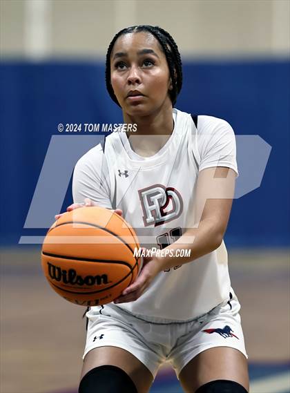 Thumbnail 3 in Oak City Prep @ Providence Day photogallery.