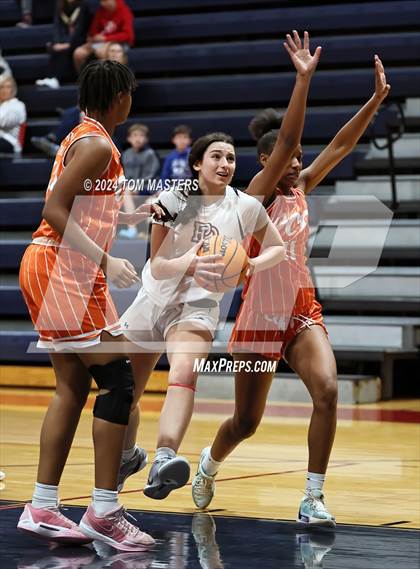 Thumbnail 1 in Oak City Prep @ Providence Day photogallery.