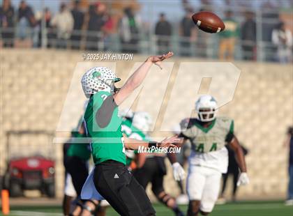 Thumbnail 1 in DeSoto @ Southlake Carroll (UIL 6A D2 Football Semifinal) photogallery.