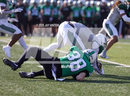 Thumbnail 3 in DeSoto @ Southlake Carroll (UIL 6A D2 Football Semifinal) photogallery.