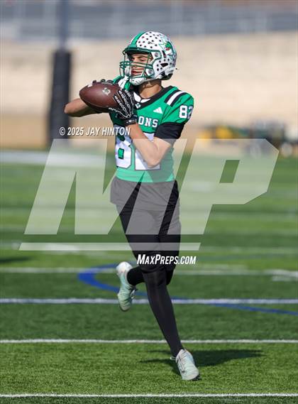 Thumbnail 3 in DeSoto @ Southlake Carroll (UIL 6A D2 Football Semifinal) photogallery.