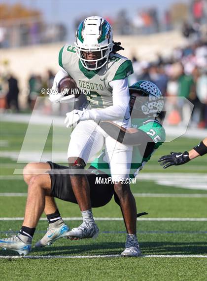 Thumbnail 2 in DeSoto @ Southlake Carroll (UIL 6A D2 Football Semifinal) photogallery.