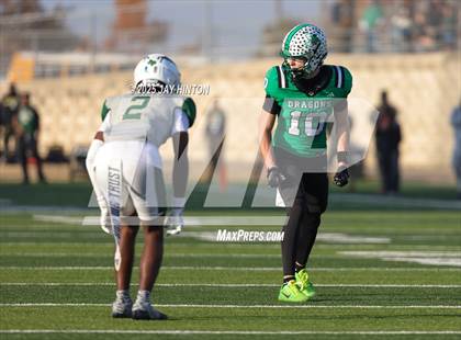 Thumbnail 3 in DeSoto @ Southlake Carroll (UIL 6A D2 Football Semifinal) photogallery.